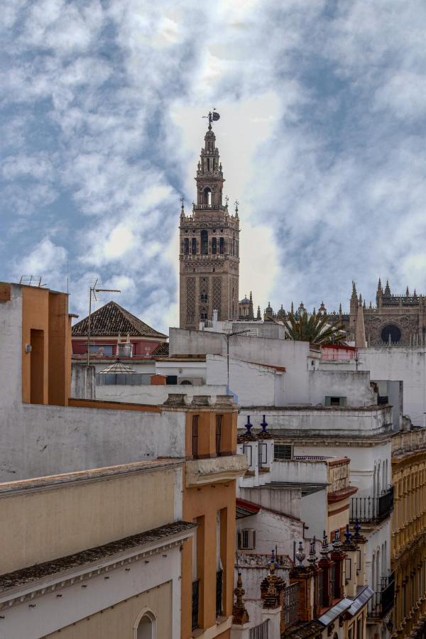 R&M Alojamientos C/Sierpes 46 Seville Exterior photo